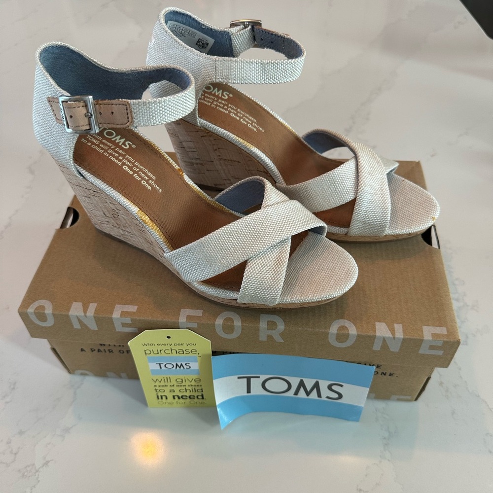 TOMS Women's Cream Wedge Sandals